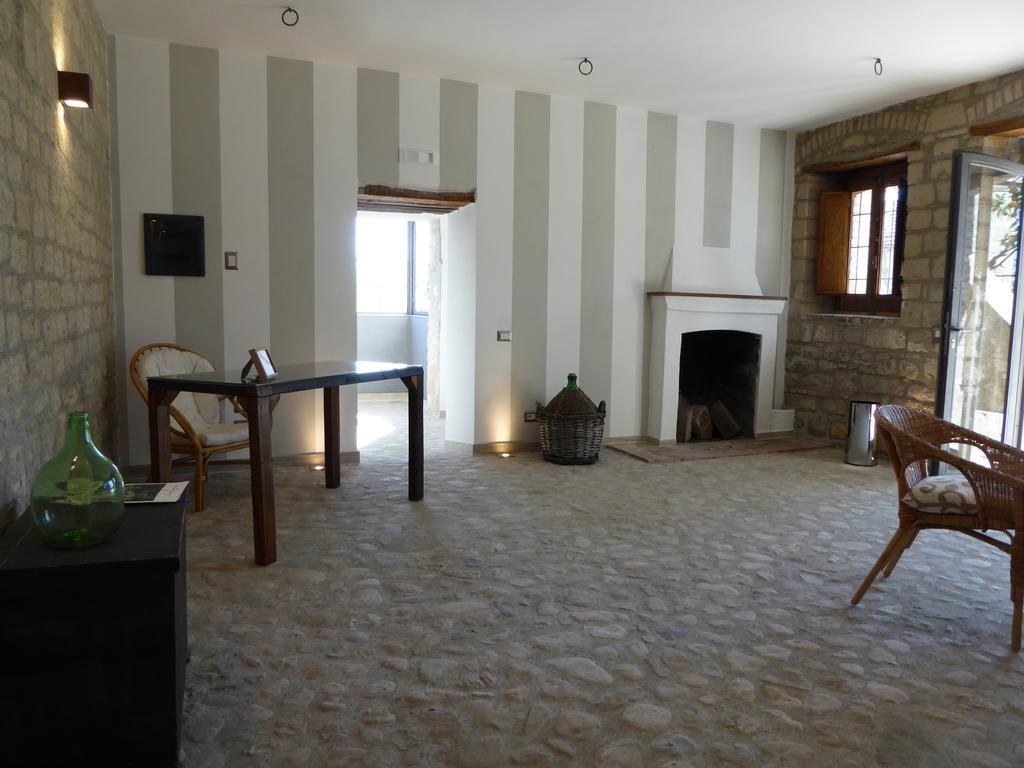 Pietre Di Fiume Villa Apice Luaran gambar